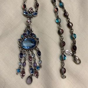 Fancy crystal necklace